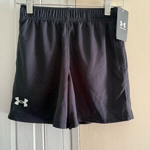 Under Armour Black Athletic Shorts Youth Small NWT